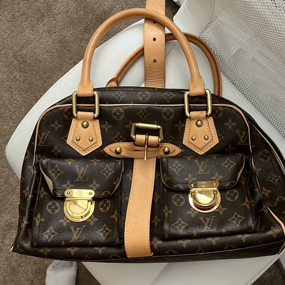💎Authentic 💎 Louis Vuitton Manhattan GM Tote💎 - Picture 2 of 15